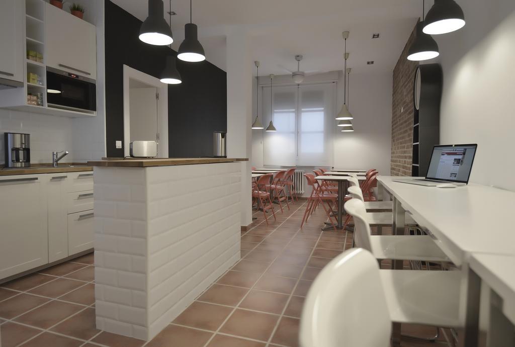 Woohoo Hostal Madryt Zewnętrze zdjęcie